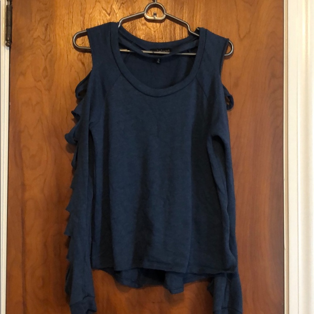 Cut out sleeve sweater